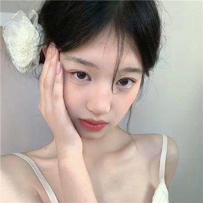 黑影窥窗